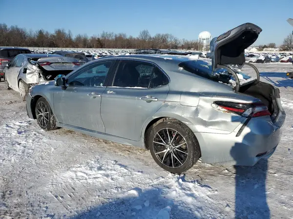 4T1G11AK2MU587300 2021 TOYOTA CAMRY - Image 2
