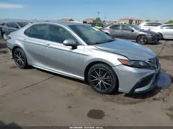 4T1G11AK2MU587944 2021 TOYOTA CAMRY