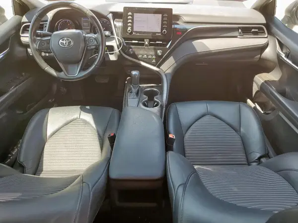 4T1G11AK2MU588012 2021 TOYOTA CAMRY - Image 8