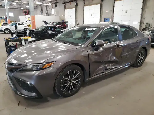 4T1G11AK2MU589371 2021 TOYOTA CAMRY - Image 1
