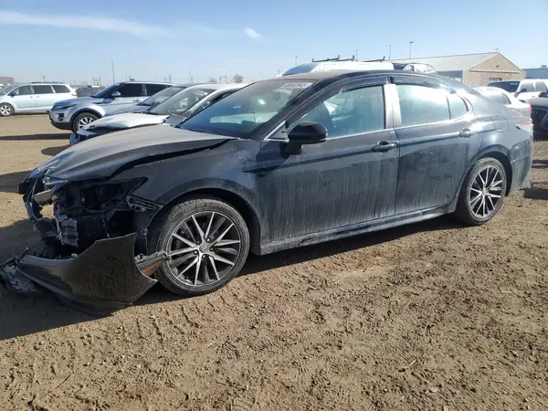 4T1G11AK2MU592660 2021 TOYOTA CAMRY - Image 1