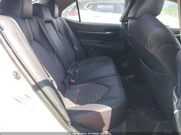 4T1G11AK2MU593520 2021 TOYOTA CAMRY - Image 8