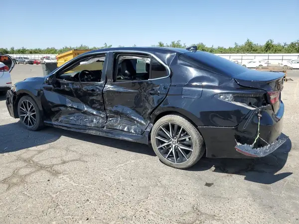 4T1G11AK2MU597101 2021 TOYOTA CAMRY - Image 2