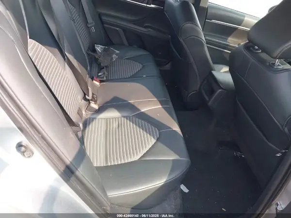 4T1G11AK2MU598717 2021 TOYOTA CAMRY - Image 8