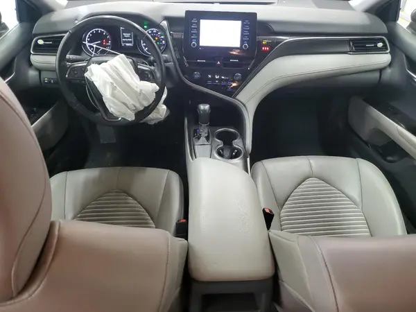 4T1G11AK2MU599351 2021 TOYOTA CAMRY - Image 8
