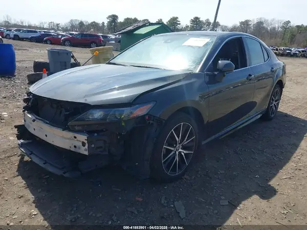 4T1G11AK2MU603950 2021 TOYOTA CAMRY - Image 2
