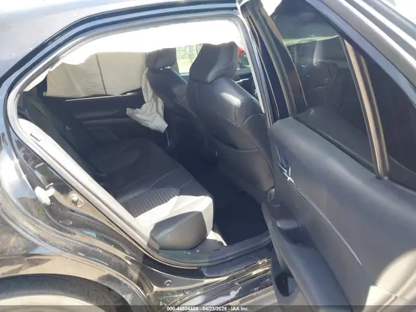 4T1G11AK2MU604788 2021 TOYOTA CAMRY - Image 8