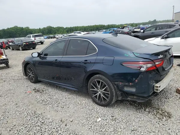 4T1G11AK2MU605424 2021 TOYOTA CAMRY - Image 2