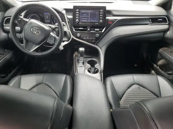 4T1G11AK2MU605424 2021 TOYOTA CAMRY - Image 8