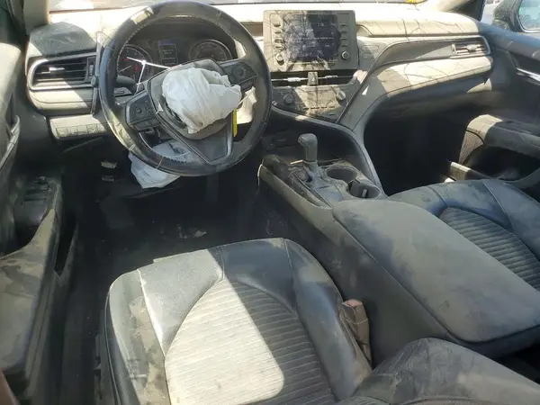 4T1G11AK2MU610106 2021 TOYOTA CAMRY - Image 8