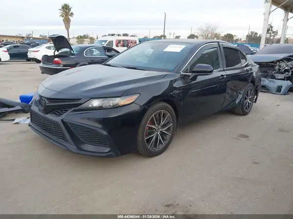 4T1G11AK2MU614172 2021 TOYOTA CAMRY - Image 2