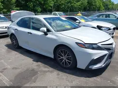 4T1G11AK2NU007111 2022 TOYOTA CAMRY