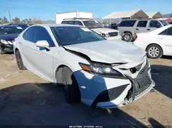 4T1G11AK2NU043638 2022 TOYOTA CAMRY