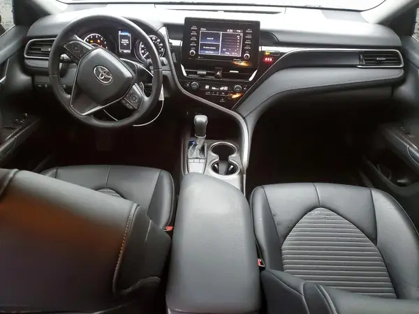 4T1G11AK2NU045177 2022 TOYOTA CAMRY - Image 8