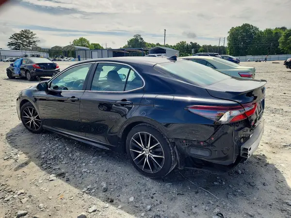 4T1G11AK2NU050718 2022 TOYOTA CAMRY - Image 2