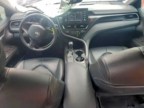 4T1G11AK2NU060827 2022 TOYOTA CAMRY - Image 8
