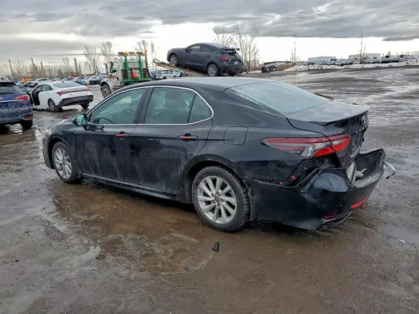 4T1G11AK2NU061265 2022 TOYOTA CAMRY - Image 2