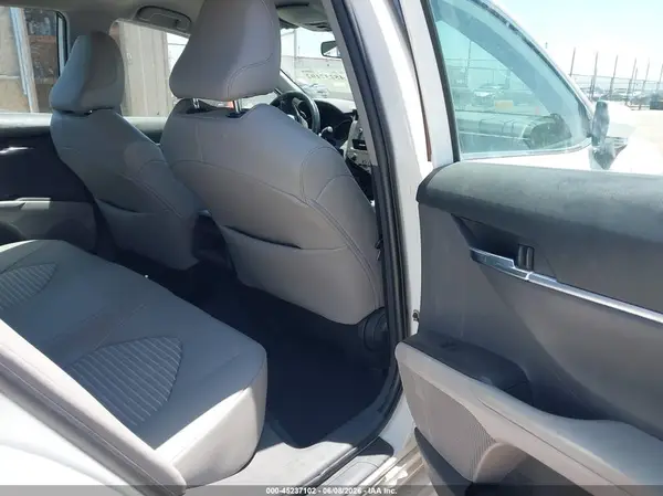4T1G11AK2NU064893 2022 TOYOTA CAMRY - Image 8