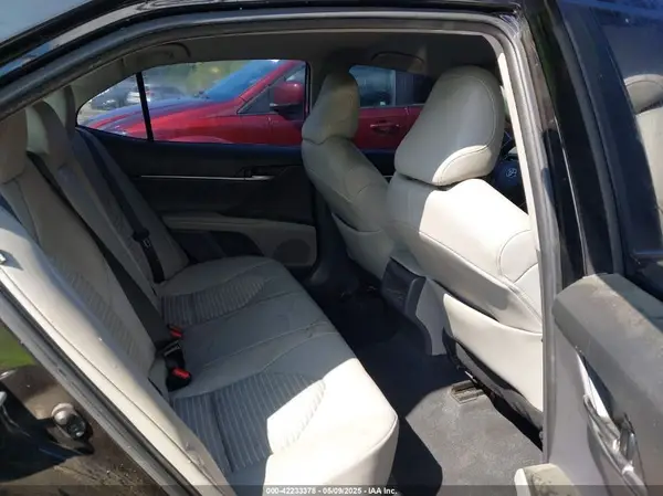 4T1G11AK2NU499302 2022 TOYOTA CAMRY - Image 8