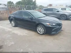 4T1G11AK2NU499901 2022 TOYOTA CAMRY
