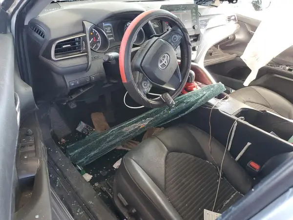4T1G11AK2NU628641 2022 TOYOTA CAMRY - Image 8