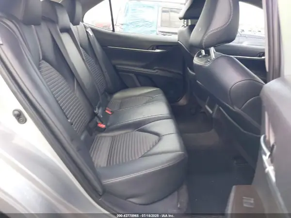 4T1G11AK2NU641843 2022 TOYOTA CAMRY - Image 8