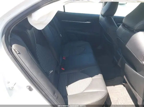 4T1G11AK2NU646346 2022 TOYOTA CAMRY - Image 8