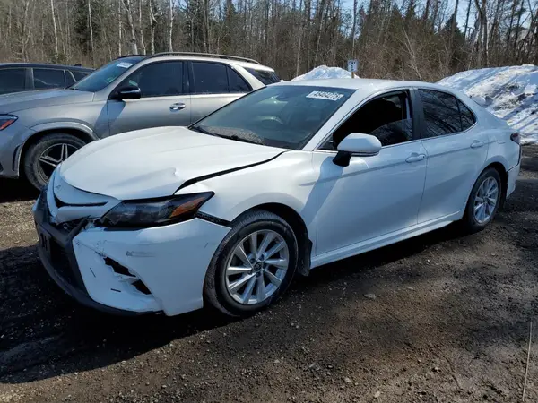 4T1G11AK2NU647917 2022 TOYOTA CAMRY - Image 1