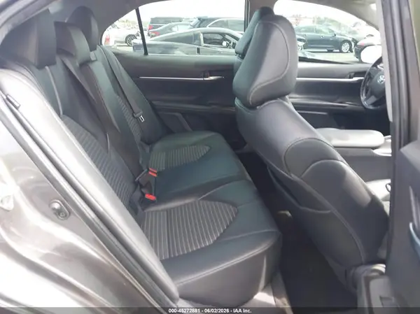 4T1G11AK2NU651658 2022 TOYOTA CAMRY - Image 8