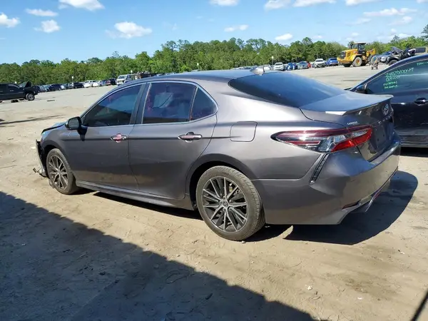 4T1G11AK2NU659534 2022 TOYOTA CAMRY - Image 2