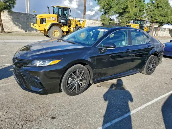 4T1G11AK2NU662434 2022 TOYOTA CAMRY - Image 1