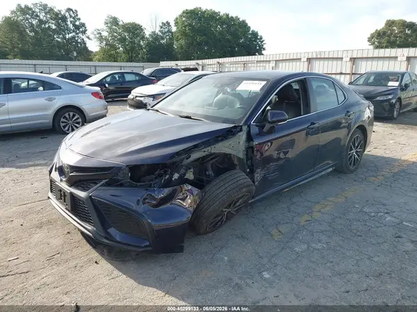 4T1G11AK2NU665382 2022 TOYOTA CAMRY - Image 2
