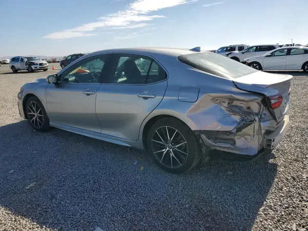 4T1G11AK2NU669867 2022 TOYOTA CAMRY - Image 2