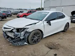 4T1G11AK2NU670565 2022 TOYOTA CAMRY