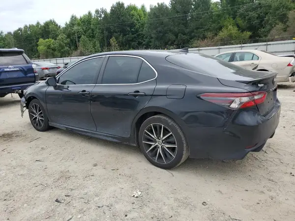 4T1G11AK2NU676558 2022 TOYOTA CAMRY - Image 2