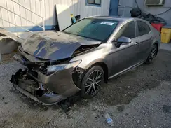 4T1G11AK2NU677323 2022 TOYOTA CAMRY