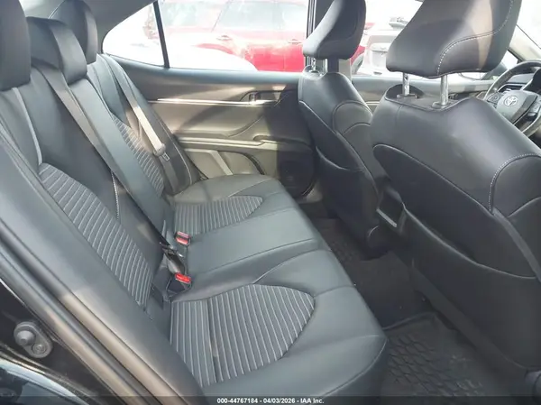 4T1G11AK2NU677550 2022 TOYOTA CAMRY - Image 8