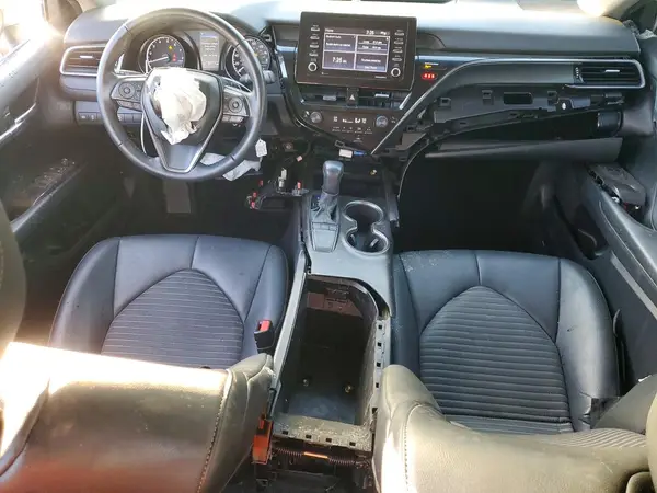 4T1G11AK2NU698110 2022 TOYOTA CAMRY - Image 8