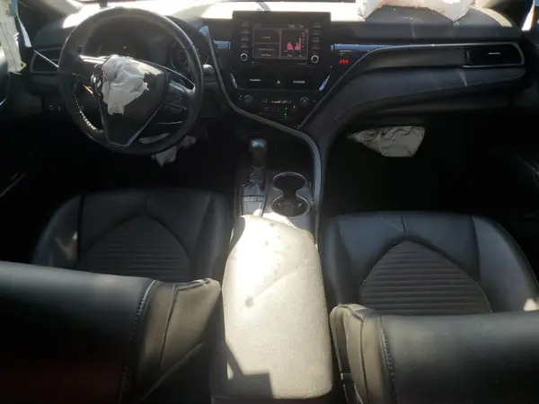 4T1G11AK2NU701605 2022 TOYOTA CAMRY - Image 8
