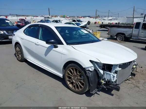 4T1G11AK2PU088405 2023 TOYOTA CAMRY - Image 1