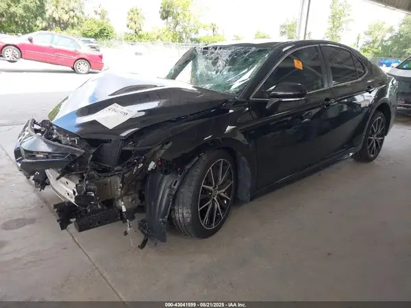 4T1G11AK2PU122195 2023 TOYOTA CAMRY - Image 2