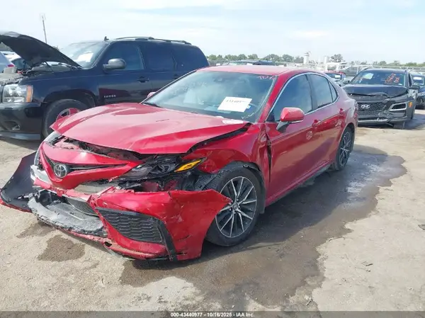 4T1G11AK2PU124013 2023 TOYOTA CAMRY - Image 2