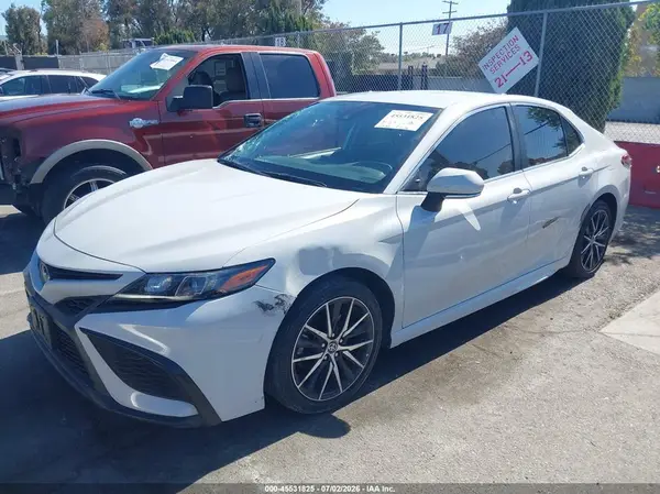 4T1G11AK2PU137246 2023 TOYOTA CAMRY - Image 2