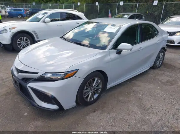 4T1G11AK2PU137294 2023 TOYOTA CAMRY - Image 2