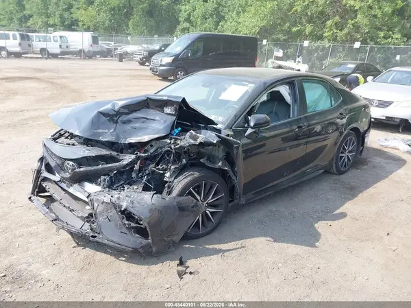 4T1G11AK2PU137876 2023 TOYOTA CAMRY - Image 2