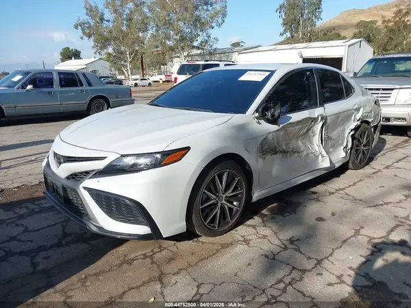 4T1G11AK2PU147498 2023 TOYOTA CAMRY - Image 2