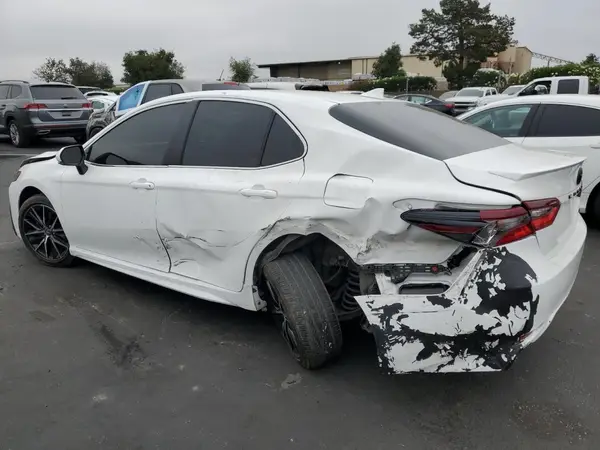 4T1G11AK2PU155228 2023 TOYOTA CAMRY - Image 2