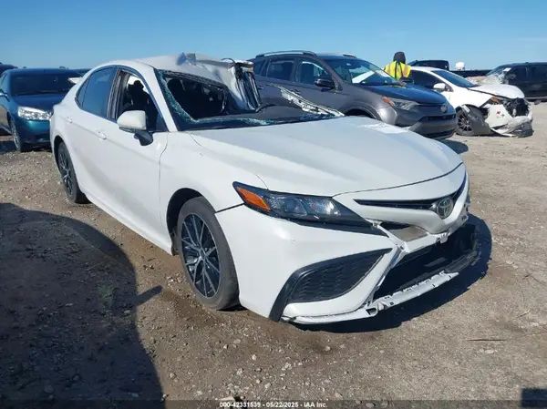 4T1G11AK2PU155925 2023 TOYOTA CAMRY - Image 1
