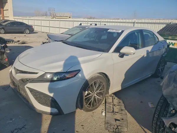 4T1G11AK2PU180744 2023 TOYOTA CAMRY - Image 1