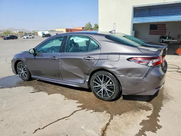 4T1G11AK2PU724529 2023 TOYOTA CAMRY - Image 2
